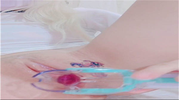 深入子宫最深处，体验极致紧致包裹的快感